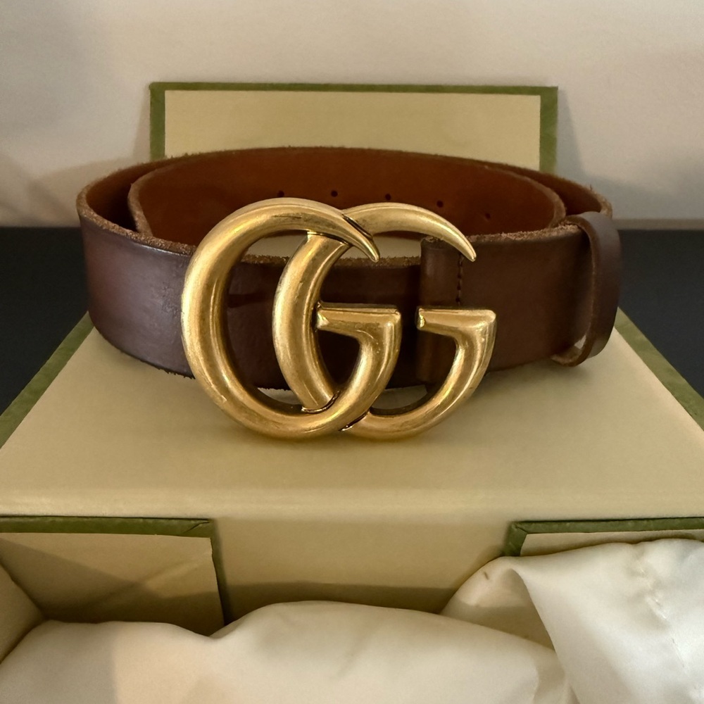 Gucci Leather Belt with Double G Gold Buckle, Size 75